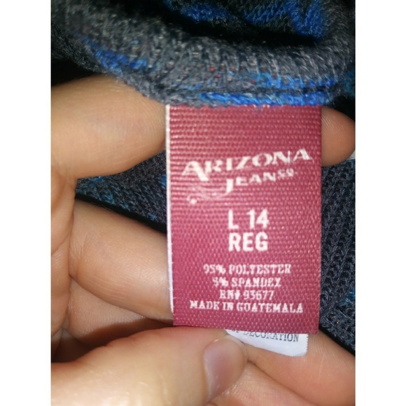 Cute Aztec top - Picture 7 of 8